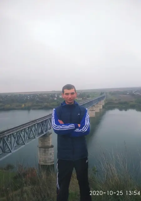 Я Олександр, 25, из Кельменцев, ищу знакомство для постоянных отношений