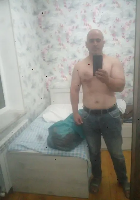 Я Тимур, 41, знакомлюсь без обязательств в Баку