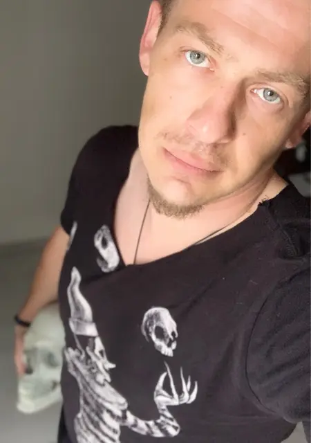 Dimin из Житомира, мне 36, познакомлюсь для приятного времяпровождения