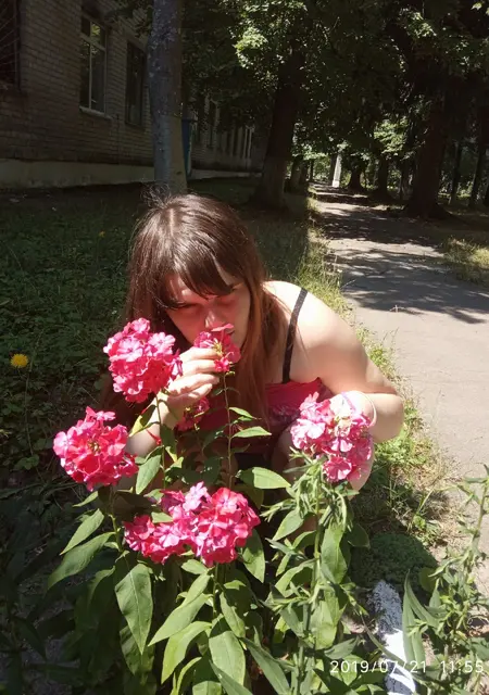 Леся из Киева, ищу на сайте знакомства без обязательств