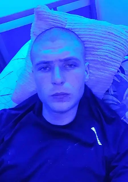 Я Petya, 25, знакомлюсь на одну ночь в Катовице