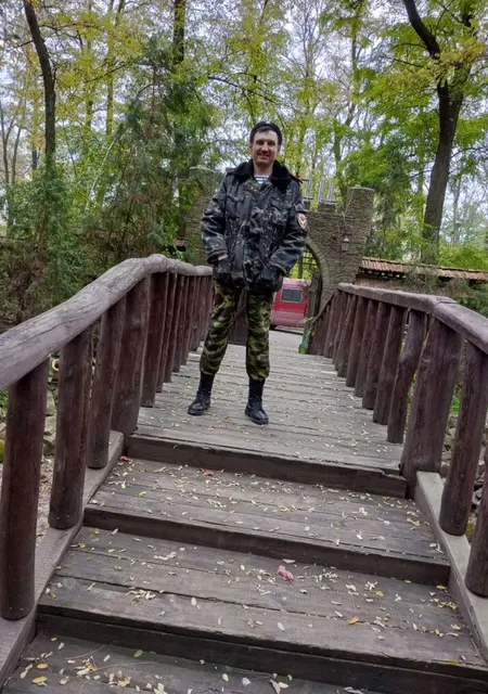 Я Виктор, 56 років з Донецька, шукаю знайомства без зобов'язань