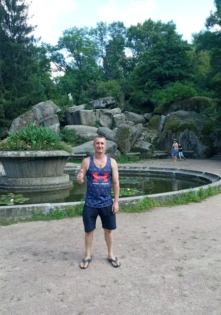 Я Александр, 53, знакомлюсь без обязательств в Киеве