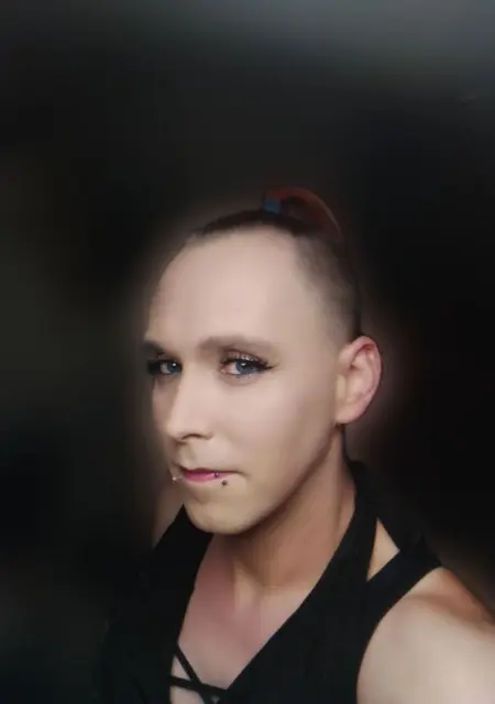 Hennes из Берлина, мне 38, познакомлюсь