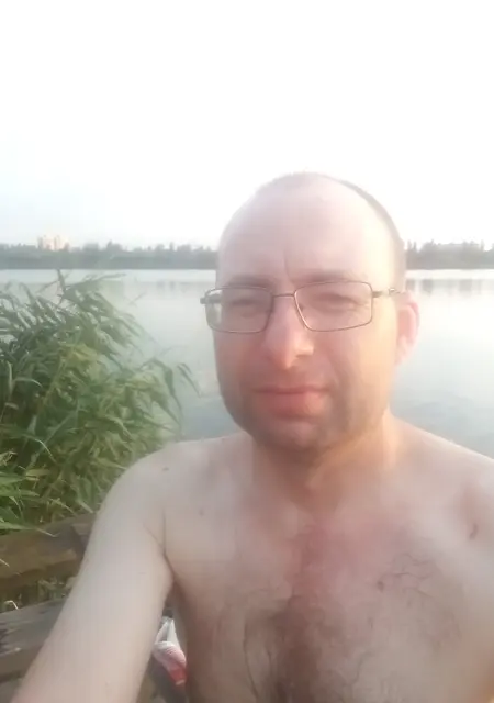 Я Юрий, 44, знакомлюсь для приятного времяпровождения в Кривом Роге