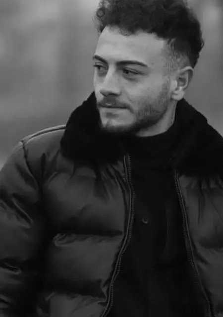 Serdal из Анкары, мне 25, познакомлюсь для общения