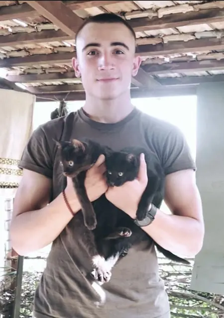 Я Anton, 25, из Мариуполя, ищу знакомство для постоянных отношений