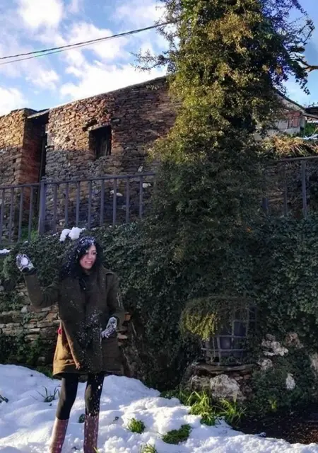 Я Angela, 38, из Мадрида, ищу знакомства на одну ночь