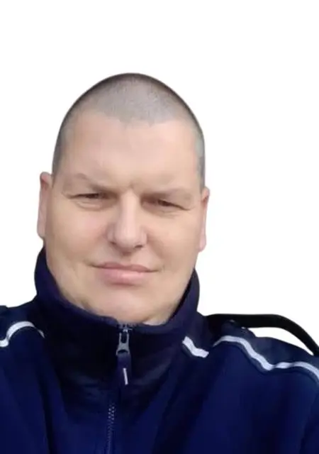 Damian из Пясечно, ищу на сайте знакомства на одну ночь