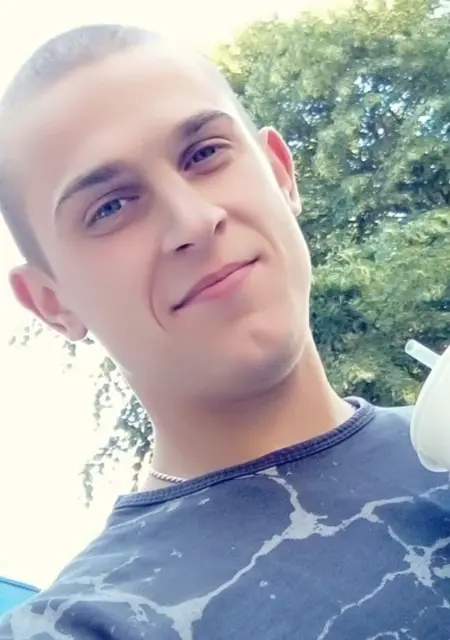 Я Дмитрий, 28, из Николаева, ищу знакомство для постоянных отношений