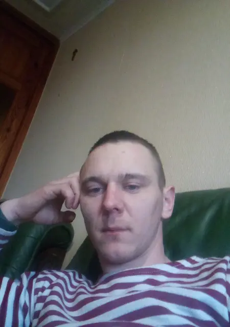 Александр из Луганска, мне 30, познакомлюсь для совместных путешествий