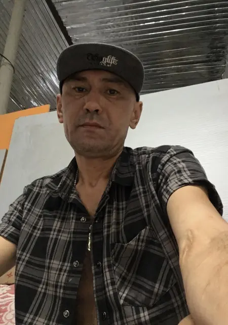 Rinat из Алматы, мне 45, познакомлюсь на одну ночь