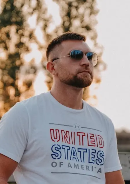 Дмитрий из Киева, ищу на сайте знакомства без обязательств