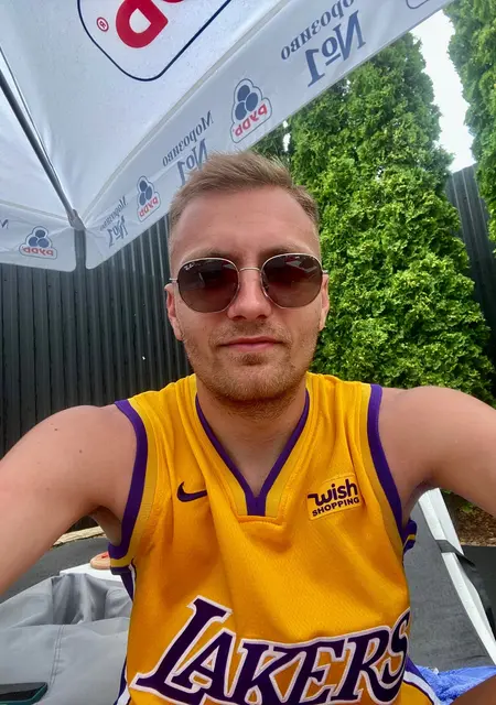 Andriu из Киева, мне 29, познакомлюсь на одну ночь