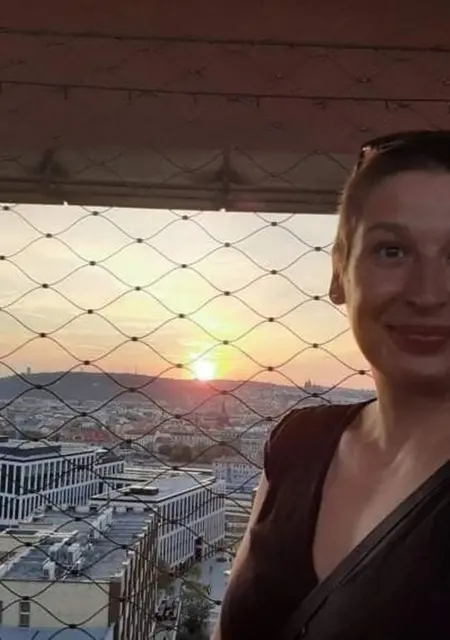 Я Anna, 40, знакомлюсь в Праге