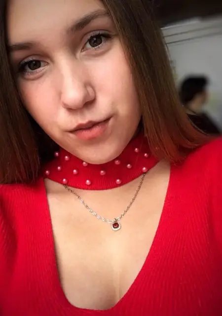 Я Яна, 25, из Нововолынска, ищу знакомство для вирта