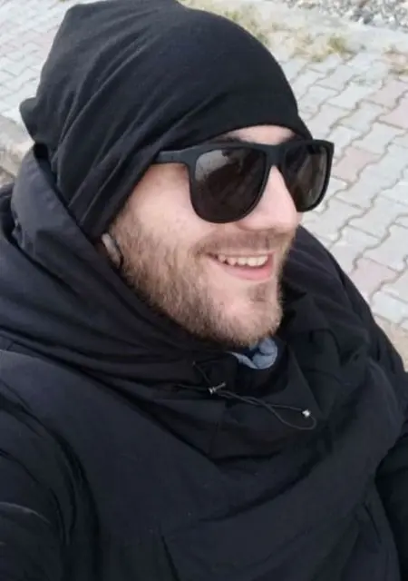 Я Makis, 28, из Афин, ищу знакомство