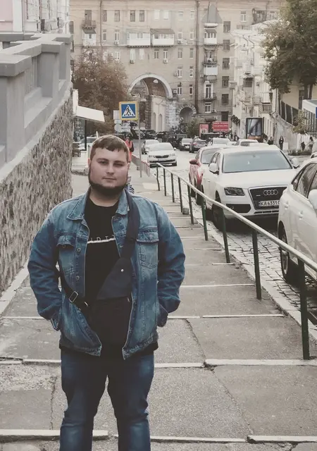 Я Сергей, 26 років з Кропивницького, шукаю знайомство для спільних подорожей