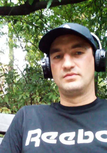 Дмитрий из Смелы, ищу на сайте знакомства без обязательств