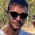 Soy Raul, 25 años de Sevilla, busco conocer gente para relación sin ataduras