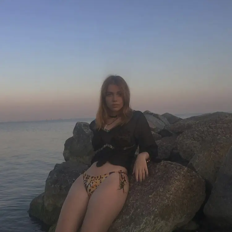 Валери из Харькова, ищу на сайте секс на одну ночь