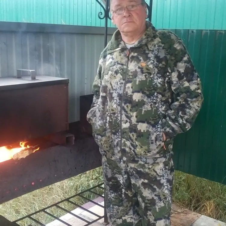 Я Григортй, 63, знакомлюсь для виртуального секса в Кирове