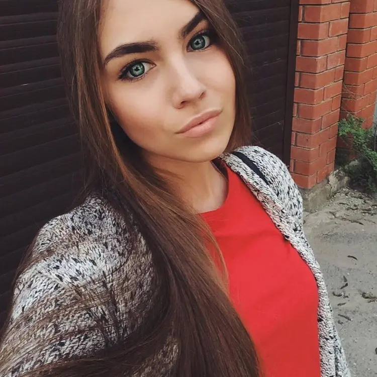 Мариша из Москвы, ищу на сайте секс на одну ночь