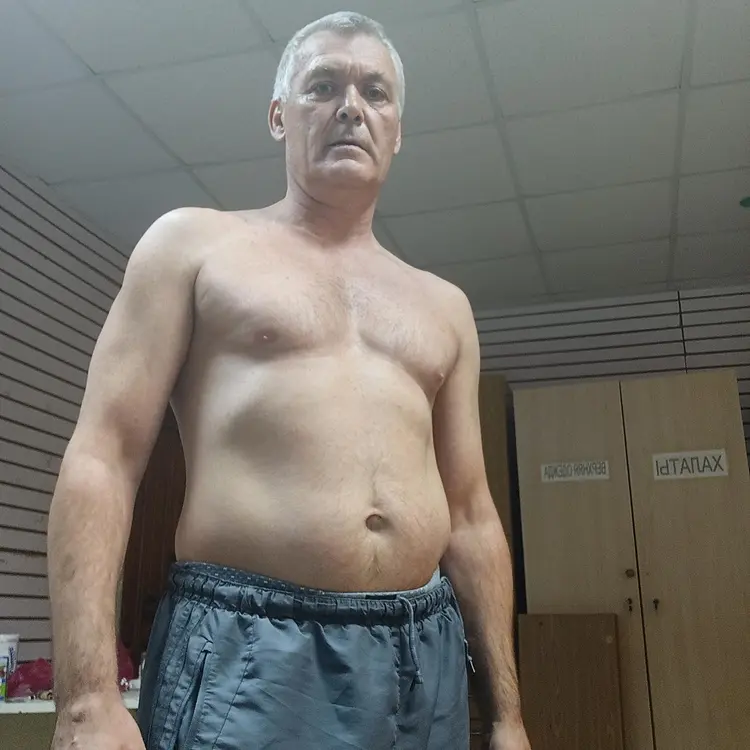 Я Евгений, 52, из Магадана, ищу знакомство для секса на одну ночь