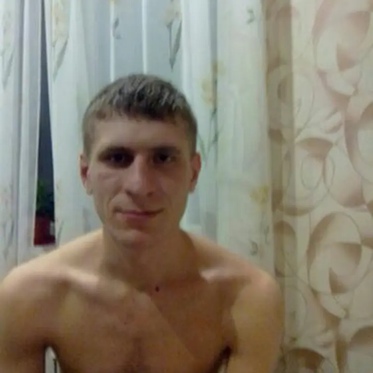 Я Egor, 27, из Узловой, ищу знакомство для регулярного секса