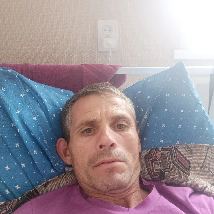 Я Игорь, 46, знакомлюсь для секса на одну ночь в Анжеро-Судженске