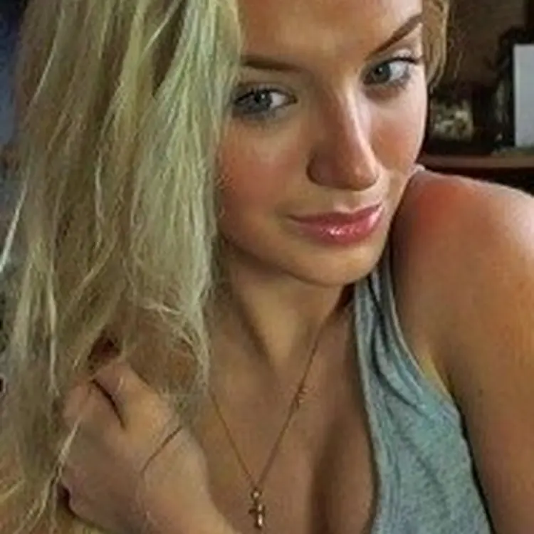 Александра из Волгограда, ищу на сайте секс на одну ночь