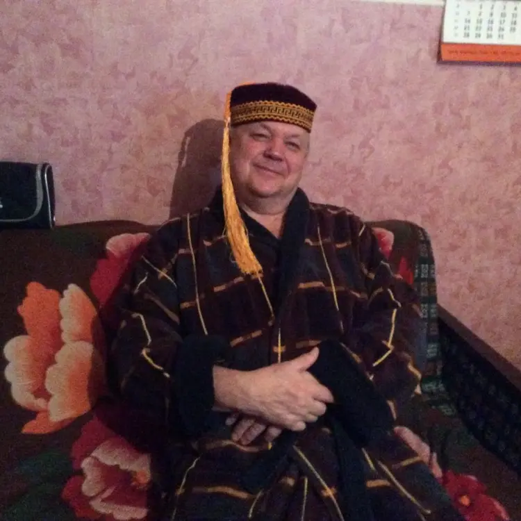 Я Владимир, 71, из Ижевска, ищу знакомство для постоянных отношений
