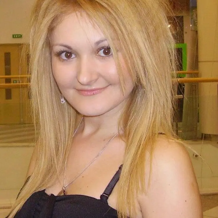 Я Инесса, 23, знакомлюсь для общения в Ростове-на-Дону
