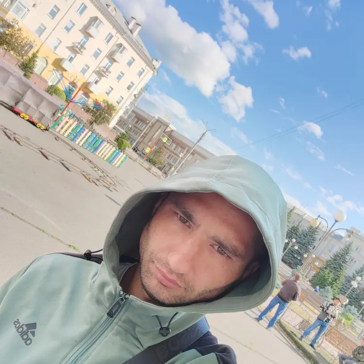 Я Стас, 33, из Ленинска-Кузнецкого, ищу знакомство для виртуального секса