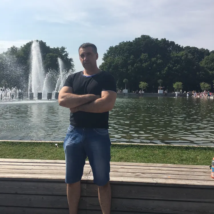 Я Сергей, 39, знакомлюсь для открытые отношения в Пензе