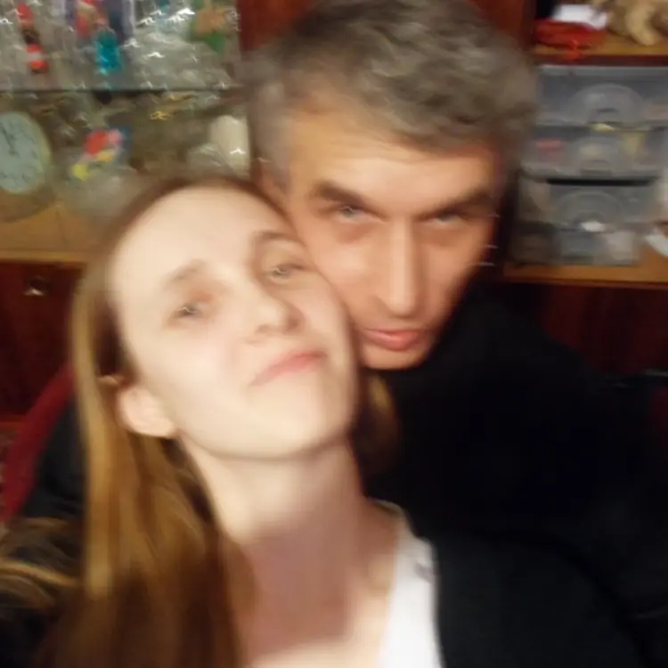 Алекс И Марина из Ижевска, ищу на сайте регулярный секс