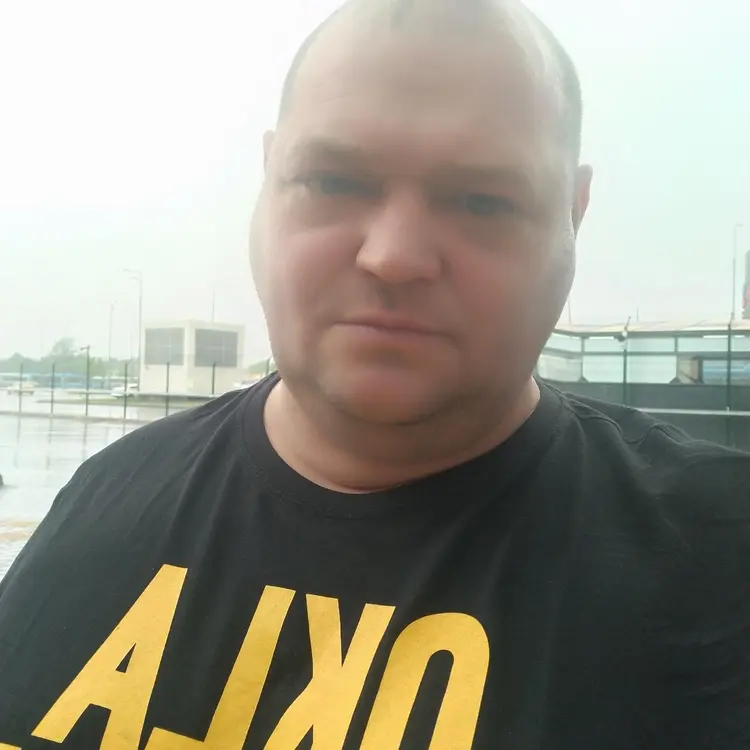Василий Михайлович из Балашихи, мне 44, познакомлюсь для секса на одну ночь