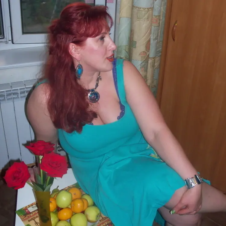 Эмма из Рязани, мне 44, познакомлюсь для регулярного секса