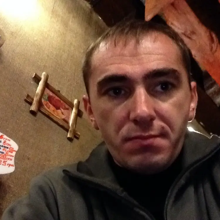 Я Ruslan, 42, знакомлюсь для регулярного секса в Охтирка
