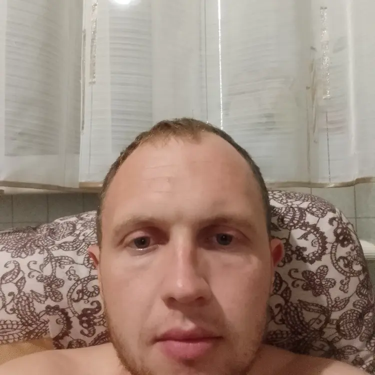 Я Александр, 29, из Омска, ищу знакомство для секса на одну ночь