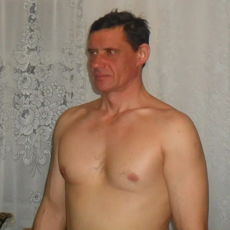 Mihail из Челбасской, мне 52, познакомлюсь для секса на одну ночь