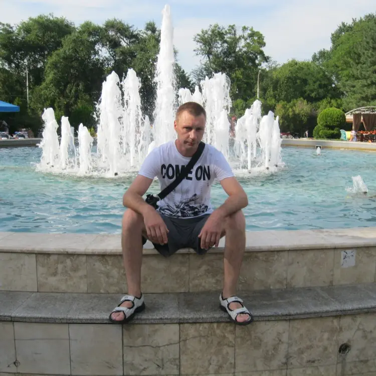 Дмитрий из Лисок, ищу на сайте регулярный секс