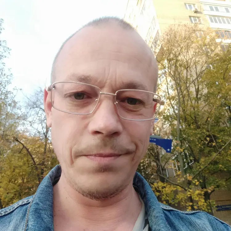 Я Александр, 47, из Гусь-Хрустального, ищу знакомство для регулярного секса