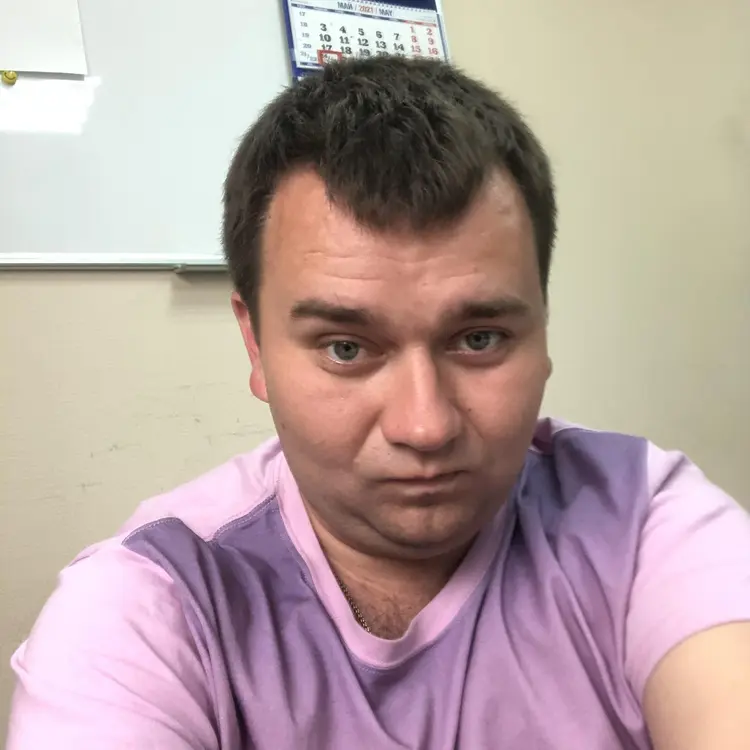 Александр из Саратова, мне 34, познакомлюсь для регулярного секса