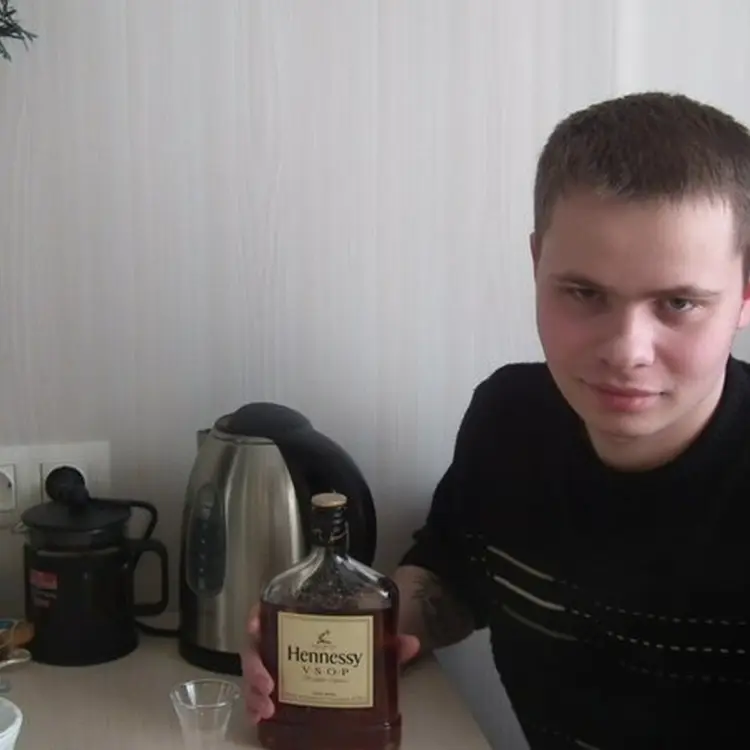 Я Иван, 33, из Кировска, ищу знакомство для постоянных отношений