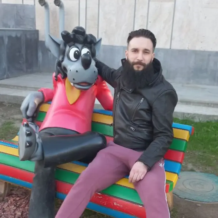 Я Denis, 24, знакомлюсь для секса на одну ночь в Москве
