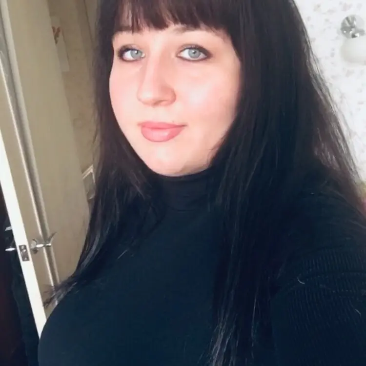 Я Лена, 28, из Москвы, ищу знакомство для секса на одну ночь