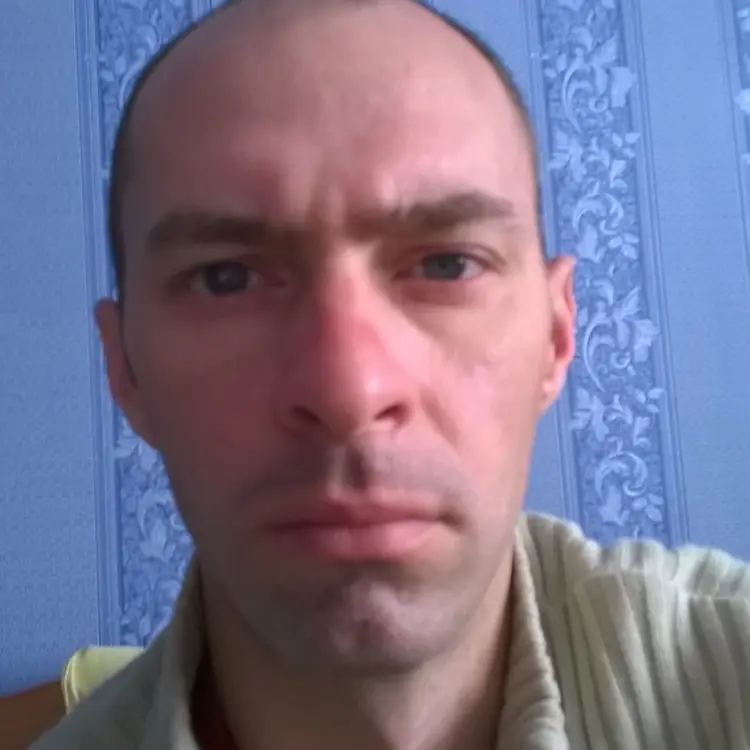 Я Андрей, 43, знакомлюсь для виртуального секса в Златоусте