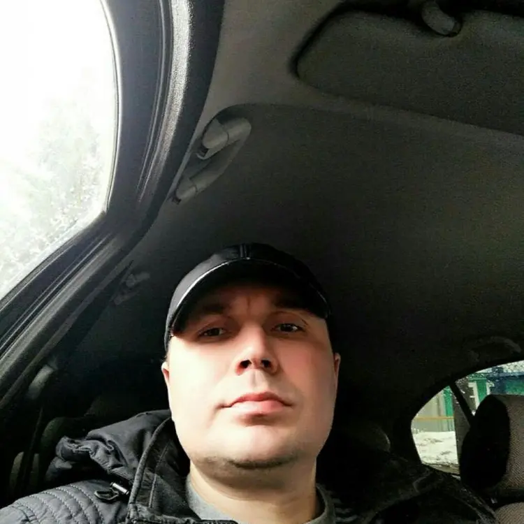 Я Владислав, 43, из Ижевска, ищу знакомство для регулярного секса