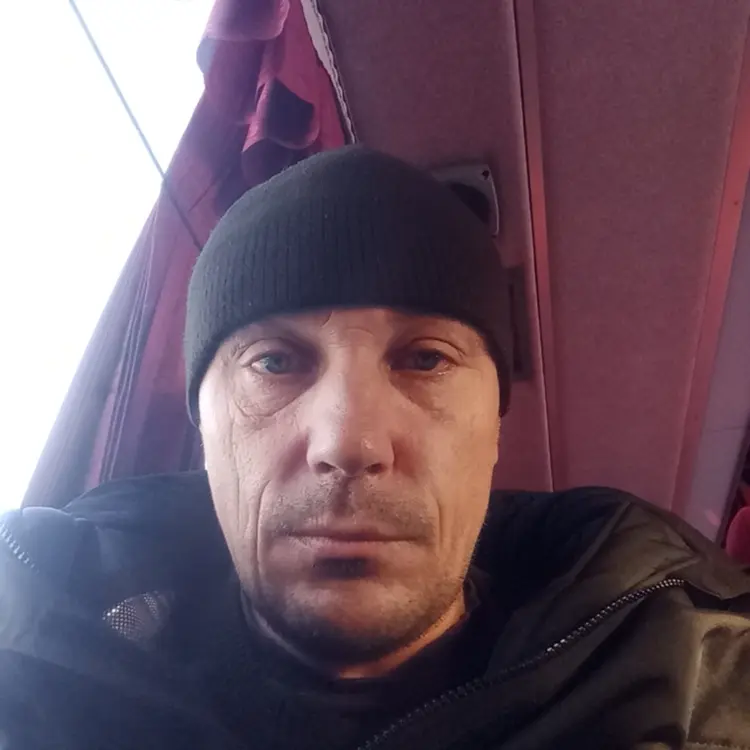 Я Vladimir, 48, знакомлюсь для регулярного секса в Петропавловске-Камчатском